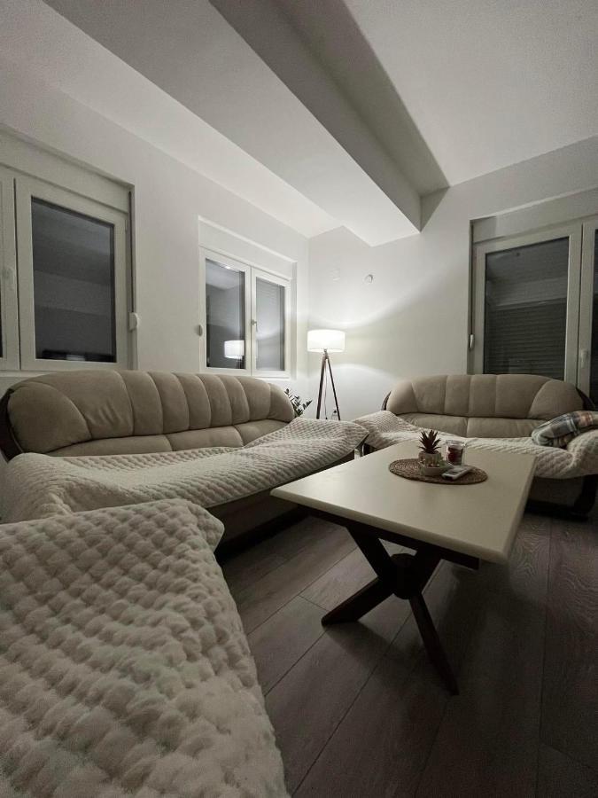 غيفيغليا Balamov Apartment المظهر الخارجي الصورة