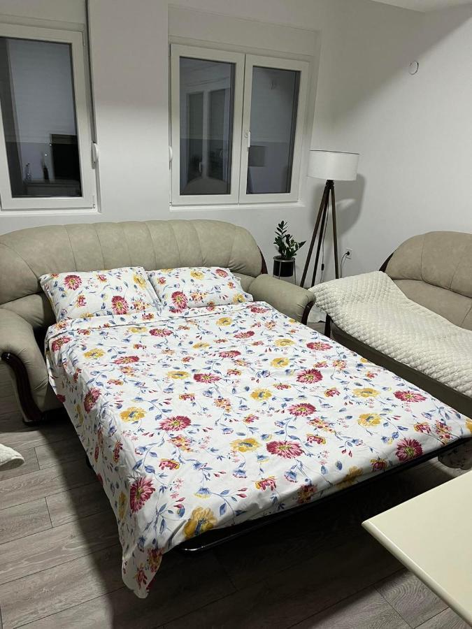 غيفيغليا Balamov Apartment المظهر الخارجي الصورة